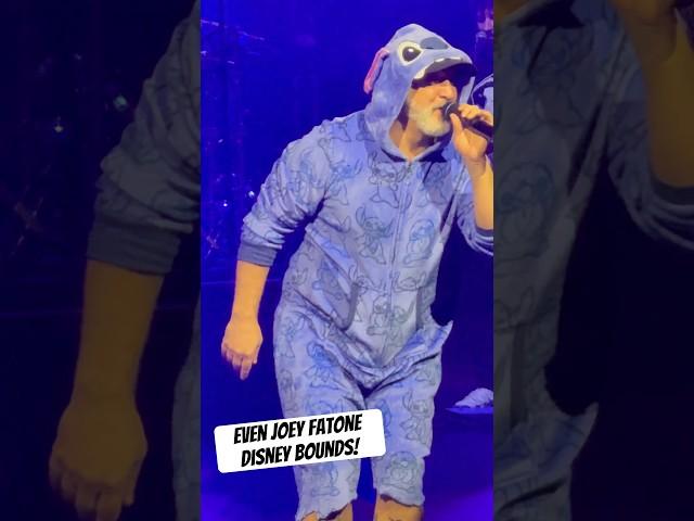 Joey Fatone dressed like Stitch is the Disney fantasy we all had! #nsync #joeyfatone