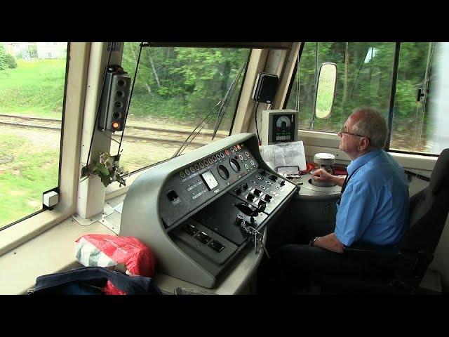 В кабине электропоезда ЭР2-1294 / In the drivers cab of ER2-1294 EMU