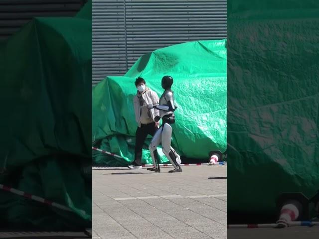 Wow! MagicLab Humanoid Robot Walks & Runs Just Like Us!  #HumanoidRobot #Robotics #ai  #robot