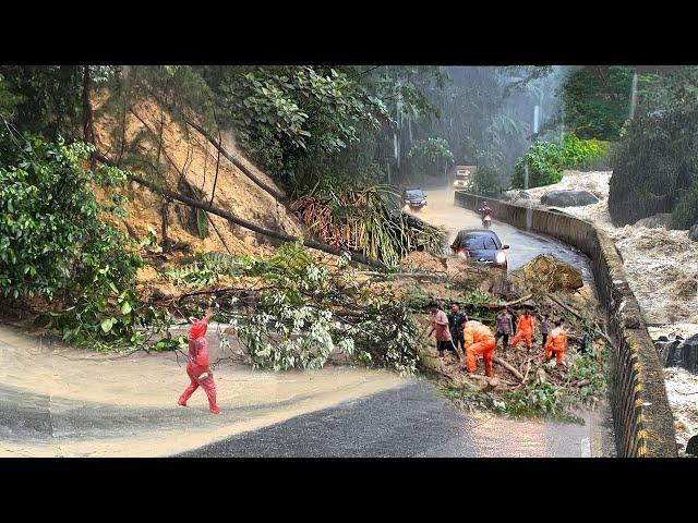 Extreme Landslide Disasters On World Roads