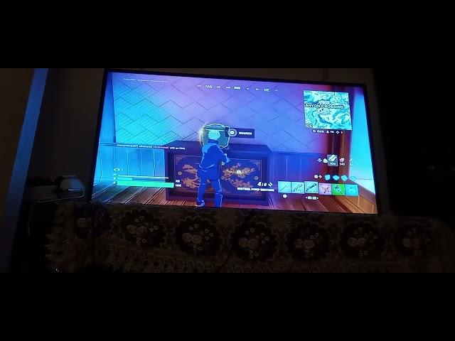 kirby plays Fortnite  (sorry if it's all janky because I don't know how to screen record )