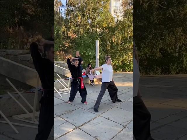 Жëстки "цигун" или техника разрушения #цигун #ушу #qigong  #кунгфу #wushu #kungfu #气功 #武术 #功夫 #