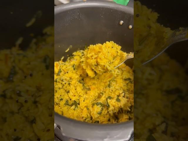 Spinach Dal Rice #spinach #spinachrecipe #dalricerecipe #dalrice #southindianfood #tamilnadufood