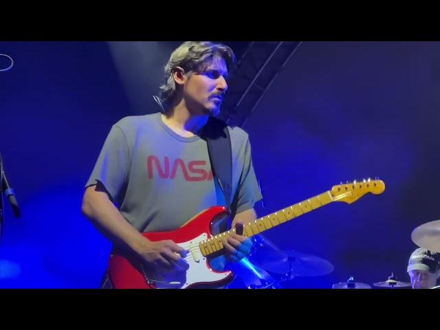 Brit Floyd - Marooned, during Atlanta VIP Soundcheck. Outstanding guitar playing by Edoardo Scordo.