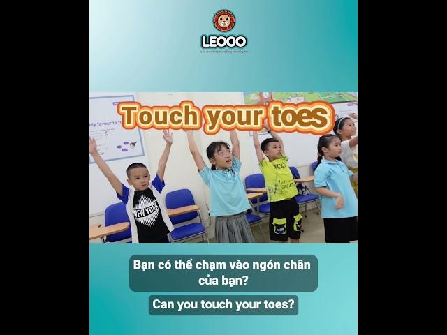 Warm up lớp học tiếng Anh tại Anh ngữ Leogo cùng cô Annie