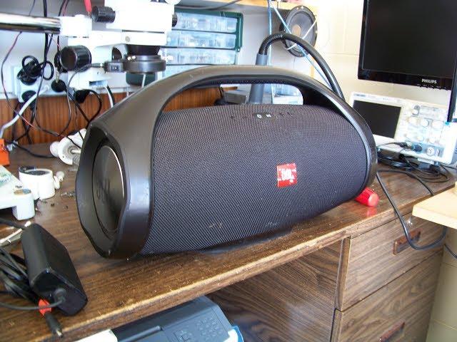 How to open a JBL boombox, oh and the actual problem.