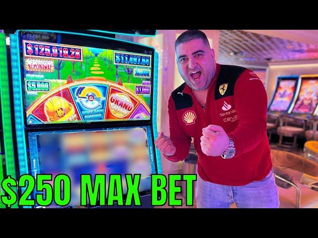 $250 Max Bet JACKPOTS & CRAZY COMEBACK On Huff N More Puff Slot