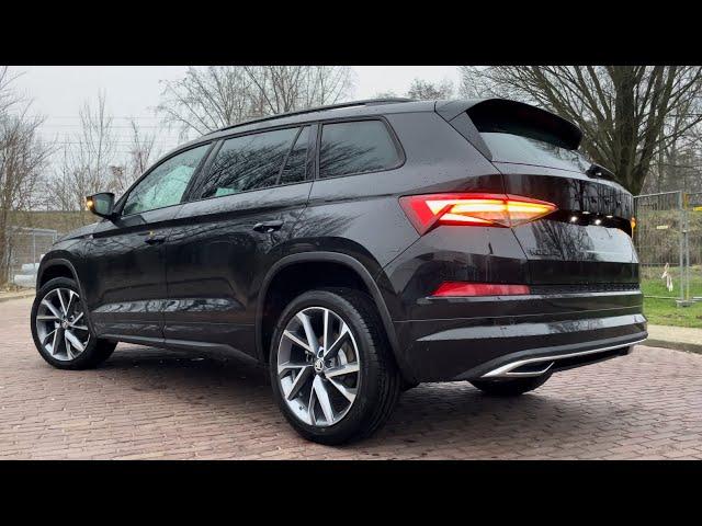 Skoda NEW Kodiaq 2023 Sportline in 4K Black Magic Metal 20 Inch Vega Walk around & detail inside