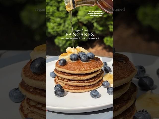3-Ingredient Banana Pancakes 