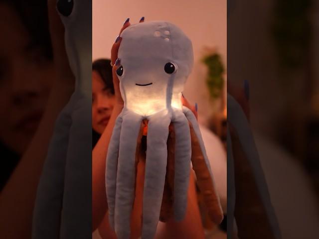 THIS PLUSHIE LIGHTS UP 🩵 #asmr