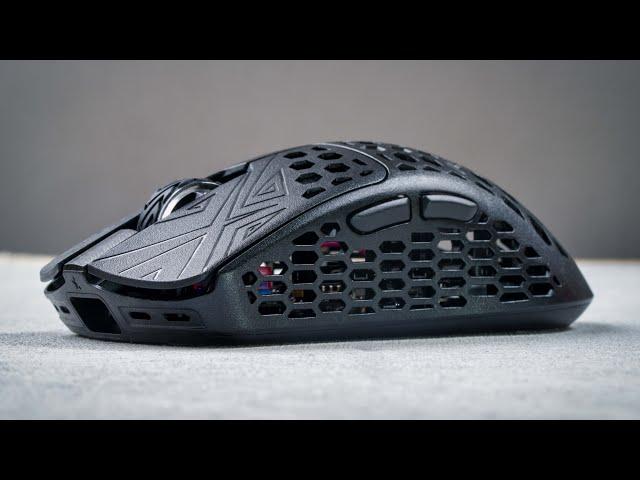 Carbon Fiber 8K Wireless Gaming Mouse - Arbiter Studio x Vancer Akitsu