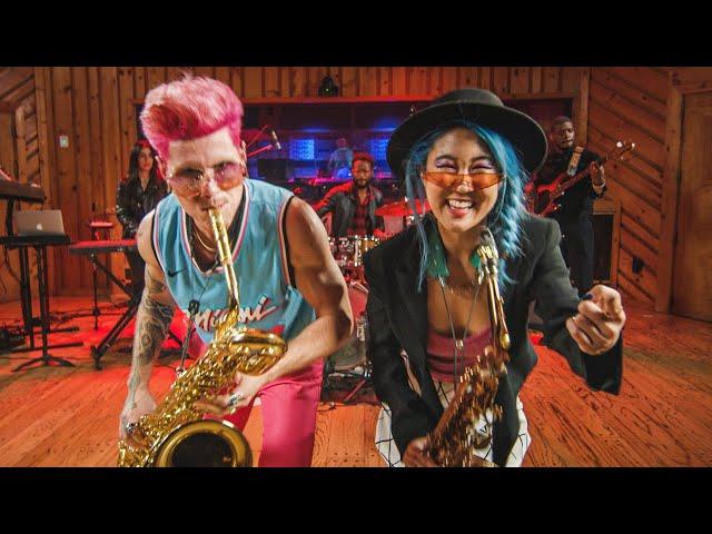 DISCO DONUTS - Pentatonic & Blues Saxophone Practice Track in Fm