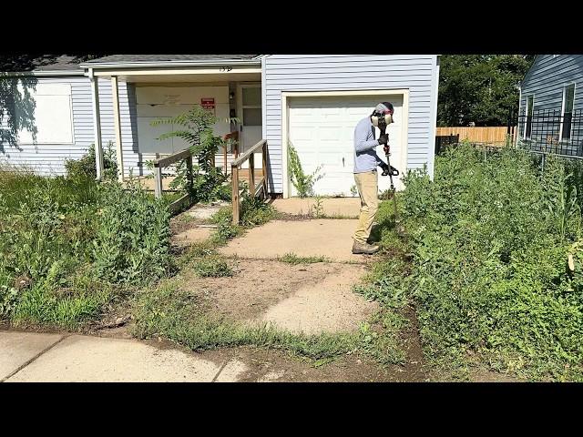 House was a DUMPING GROUND, forcing the city to post a WARNING