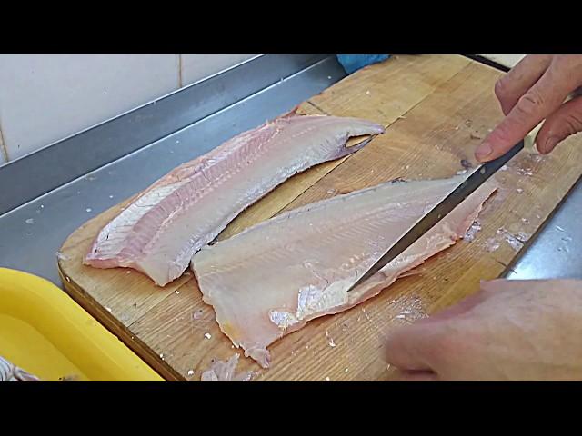 Cutting pike. Pike fillet easy, super