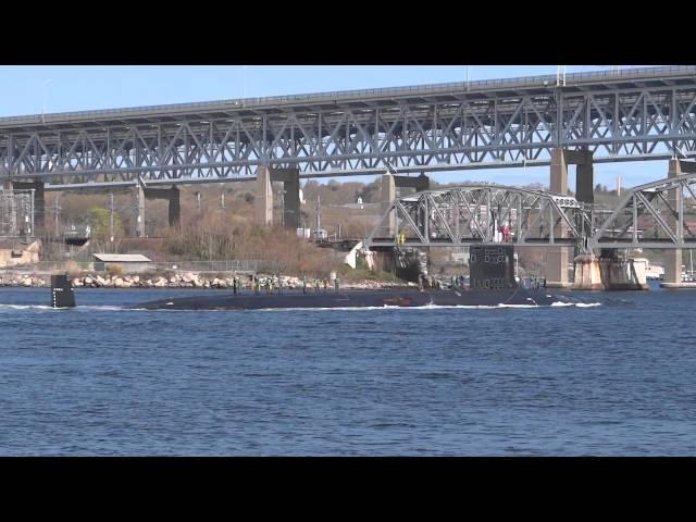 USS California (SSN-781)MAH07040 under the bridge  By Seth Bendfeldt