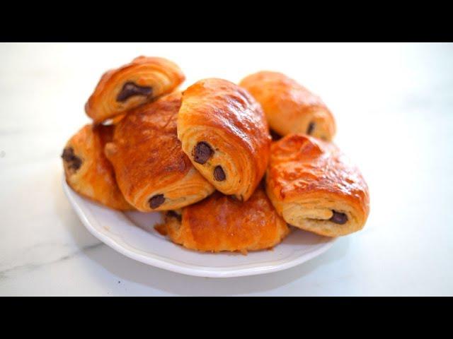 Easy Pain au chocolate | Easy Homemade Chocolate Croissants Recipe | Easy Chocolate croissants