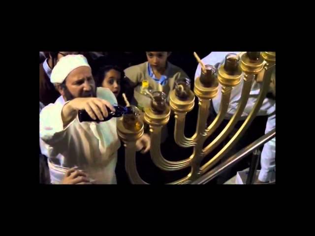 Rabbi Yisrael Ariel Conducts Holy Temple Menorah Lighting Rehearsal