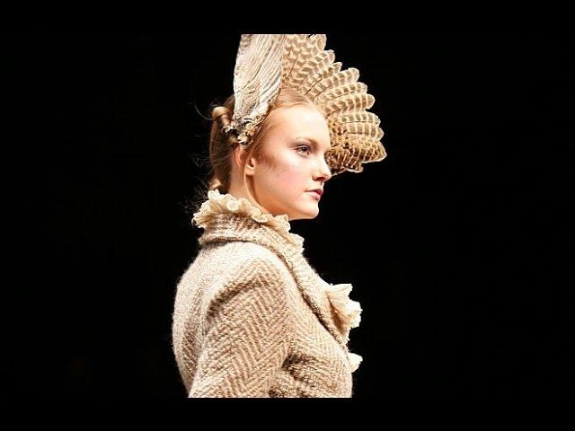 Alexander McQueen | Fall Winter 2006/2007 Full Show | Exclusive