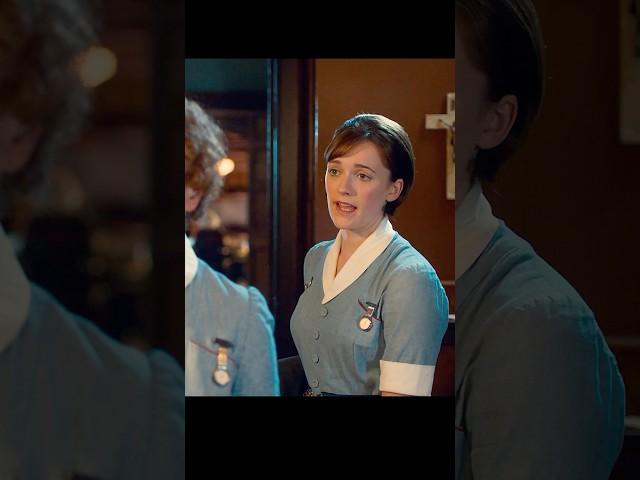 The midwife answered the call and would put people more at ease!#callthemidwife