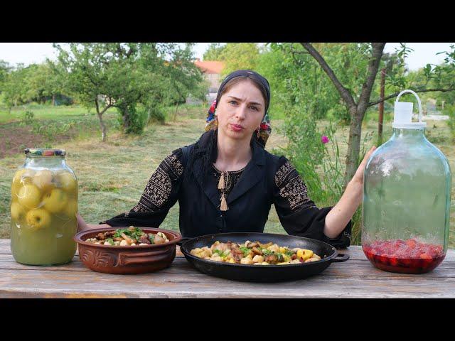 Beginning make of village berry drink! Cooking supper from 19th century.Ukrainian food