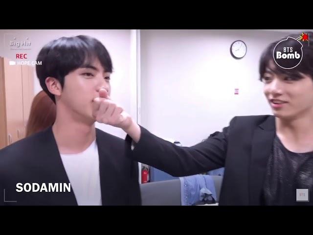 [ОЗВУЧКА] [BANGTAN BOMB] Hobi’s self camera @BTS COMEBACK SHOW - BTS | Камера Хоби с камбэк шоу
