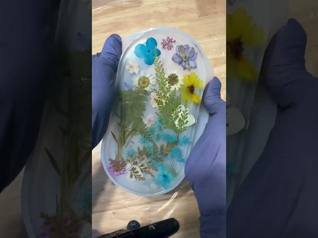 Clear and flowers  #epoxyresinart #epoxy #epoxyresin #resin #resinart #resinartist #resincraft