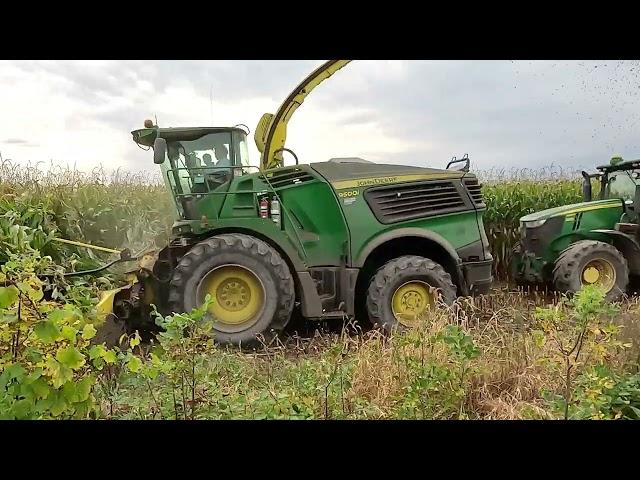 CANADIAN FARMER - BRABANTIA Farms - CORN SILAGE harvest by Kleins Agri Services. BIG JD 9500 forager