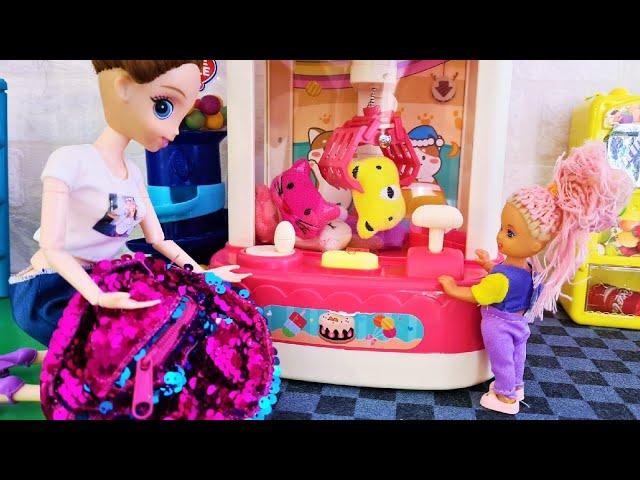 WON A TOY, BUT SKIPPED SCHOOL) Katya and Max funny family funny dolls DarinelkaTV