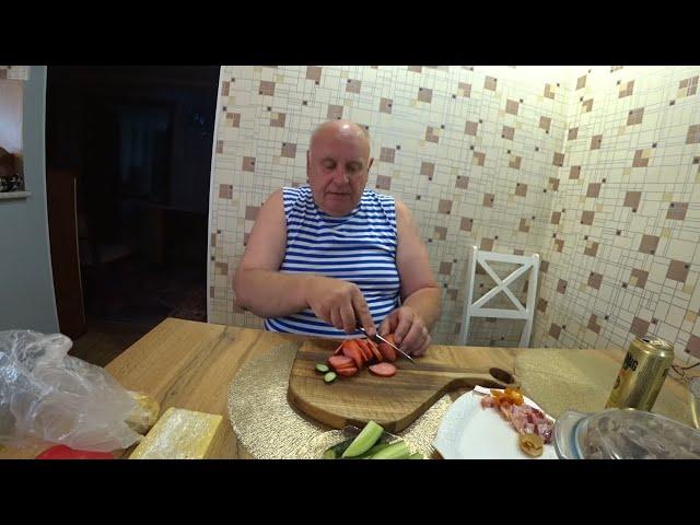 ДОМАШНИЙ ВЛОГ/ПРИВЕЗЛИ ДОМОЙ КЛЕЩА/ЩАВЕЛЕВЫЙ СУП НА СУПОВОМ НАБОРЕ/ПЕКУ БЛИНЫ ПО БАБУШКИНОМУ РЕЦЕПТУ