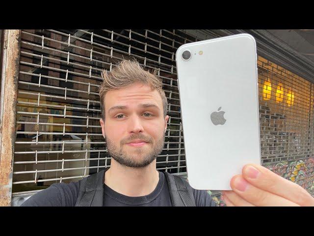 iPhone SE 2 in 2024 - Real Day in the Life Review!