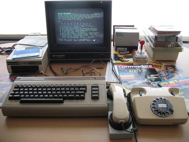 C64 BBS from 1985 back online. 2 Years, One Mission: Rebuilding a 40-Year-Old C64 BBS. Full Video.