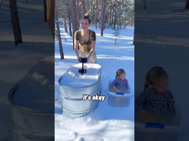 ￼ never felt so relaxed in my life  #icebath #icequeen #ice #coldplunge #pregnant #pregnancy ￼