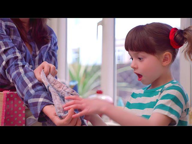 NEW GIFTS!    | TOPSY & TIM | WildBrain Kids