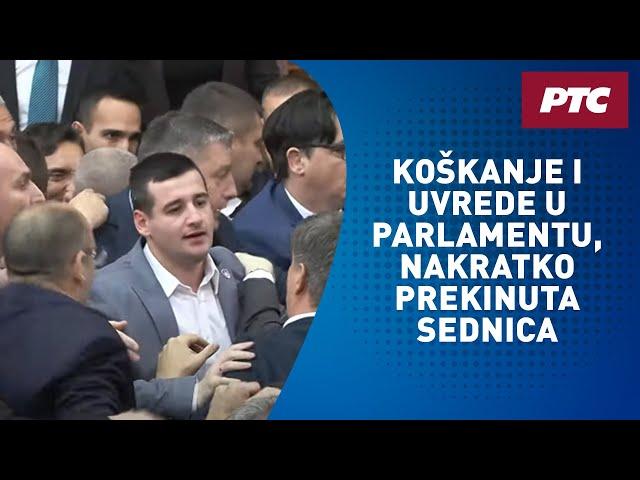 Koškanje i uvrede u parlamentu, nakratko prekinuta sednica