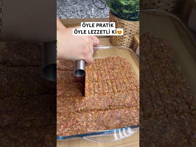 Pratik tepsi kebabı tarifi #kebap #köfte #pratikyemek Malzemeler yorumda