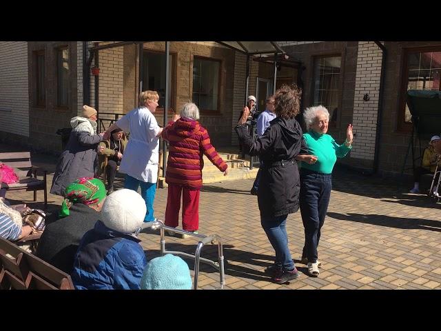 Дискотека в пансионате на свежем воздухе