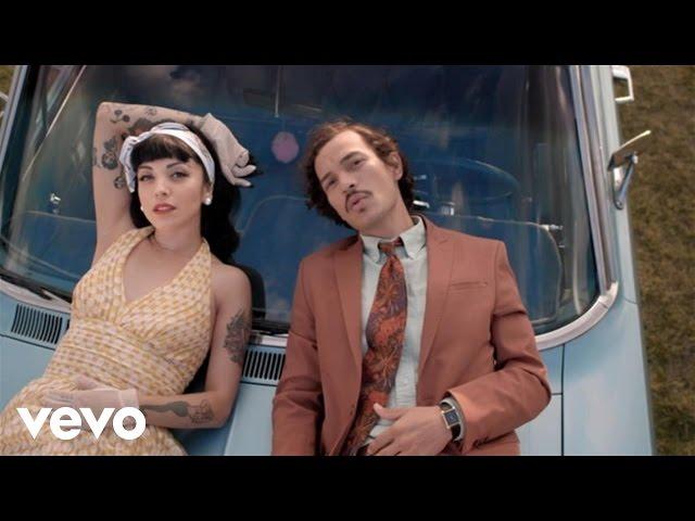 Caloncho - Palmar ft. Mon Laferte