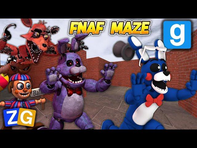 CHASED BY ANIMATRONICS IN A GIANT MAZE! || Gmod FNAF Maze Challenge (Garry's Mod)