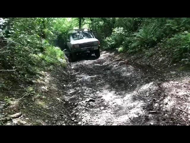 Betsy the Land Rover Discovery 1 Off Road