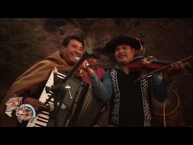 BAILANDO EN EL CORRAL DESPUÉS DE LA YERRA - LOS HERMANOS VELAZQUEZ Y EL ACORDEÓN DE LA POSTA -JUJUY