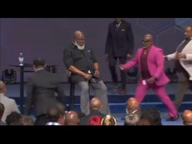 Bishop TD Jakes suffers medical emergency during church sermon.