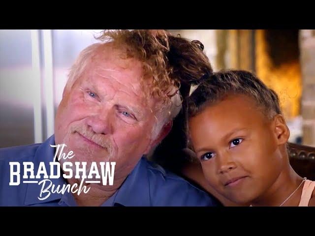 Terry Bradshaw's Granddaughter Zurie Is a Mood | The Bradshaw Bunch | E!