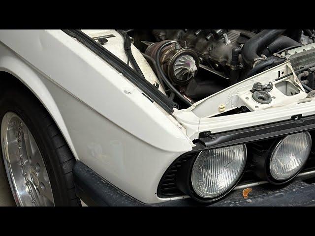 Holset HE351 fitment on BMW 528e X E28Goodies Turbo Manifold