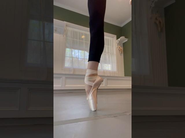 Look at this . . . PERFECT!🩰 #ballet #shorts #pointeshoes #ballerina