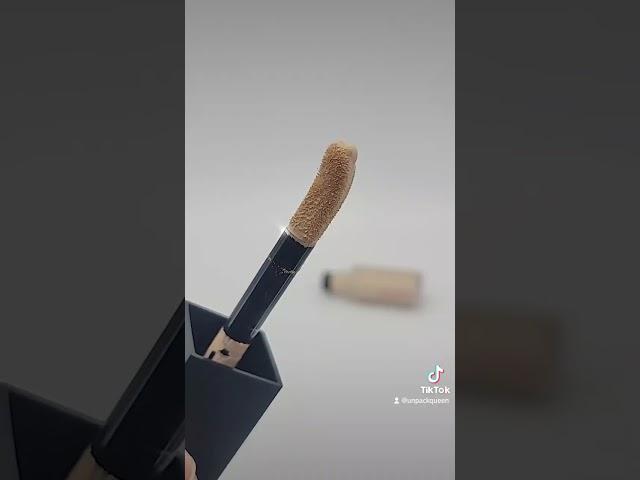 Huda Beauty #FAUXFILTER Luminous Matte Concealer
