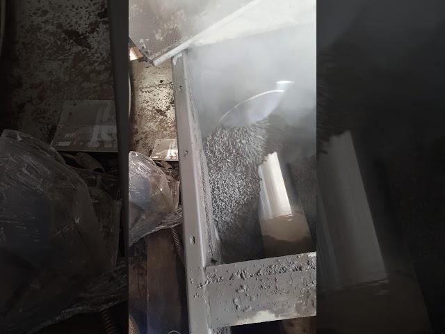 moisture measurement of sewage sludge in a screw conveyor