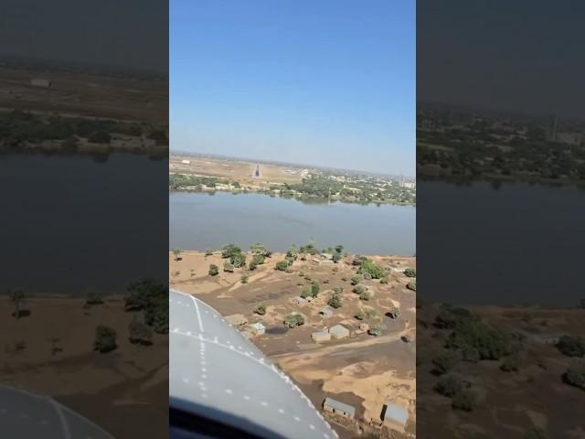 Pilot lands a plane in N’Djamena, Chad  (Tchad)