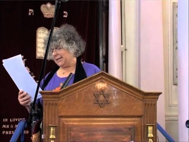 Miriam Margolyes performs 'Fanya' by Emanuel Litvinoff