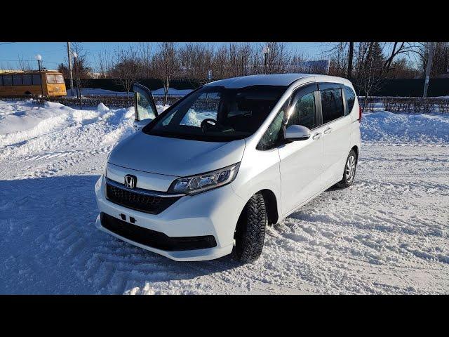 HONDA FREED 2 поколение рестайлинг. Обзор, цена, плюсы и минусы.