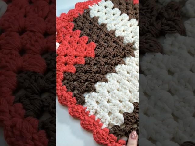 Unusual granny square crochet #shorts #video #crochet